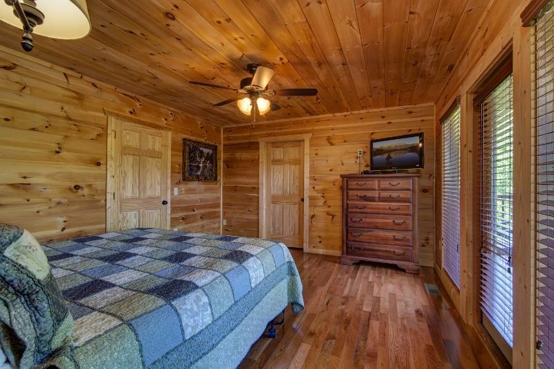 Bedroom suite